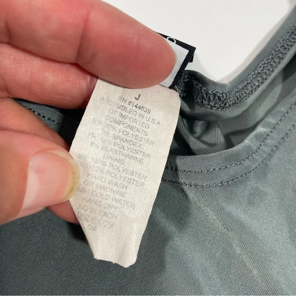 Onzie Flow Sleeveless Tank Top Glossy Grey One Size Side Slits - Picture 8 of 8